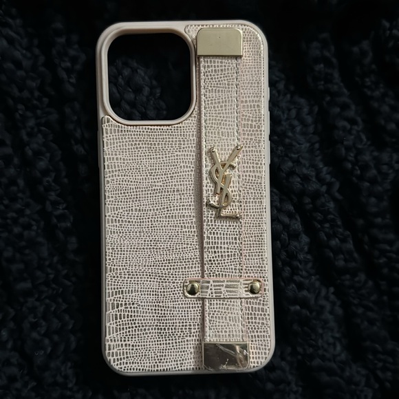 iPhone pro max case w/handle stand - Picture 2 of 6